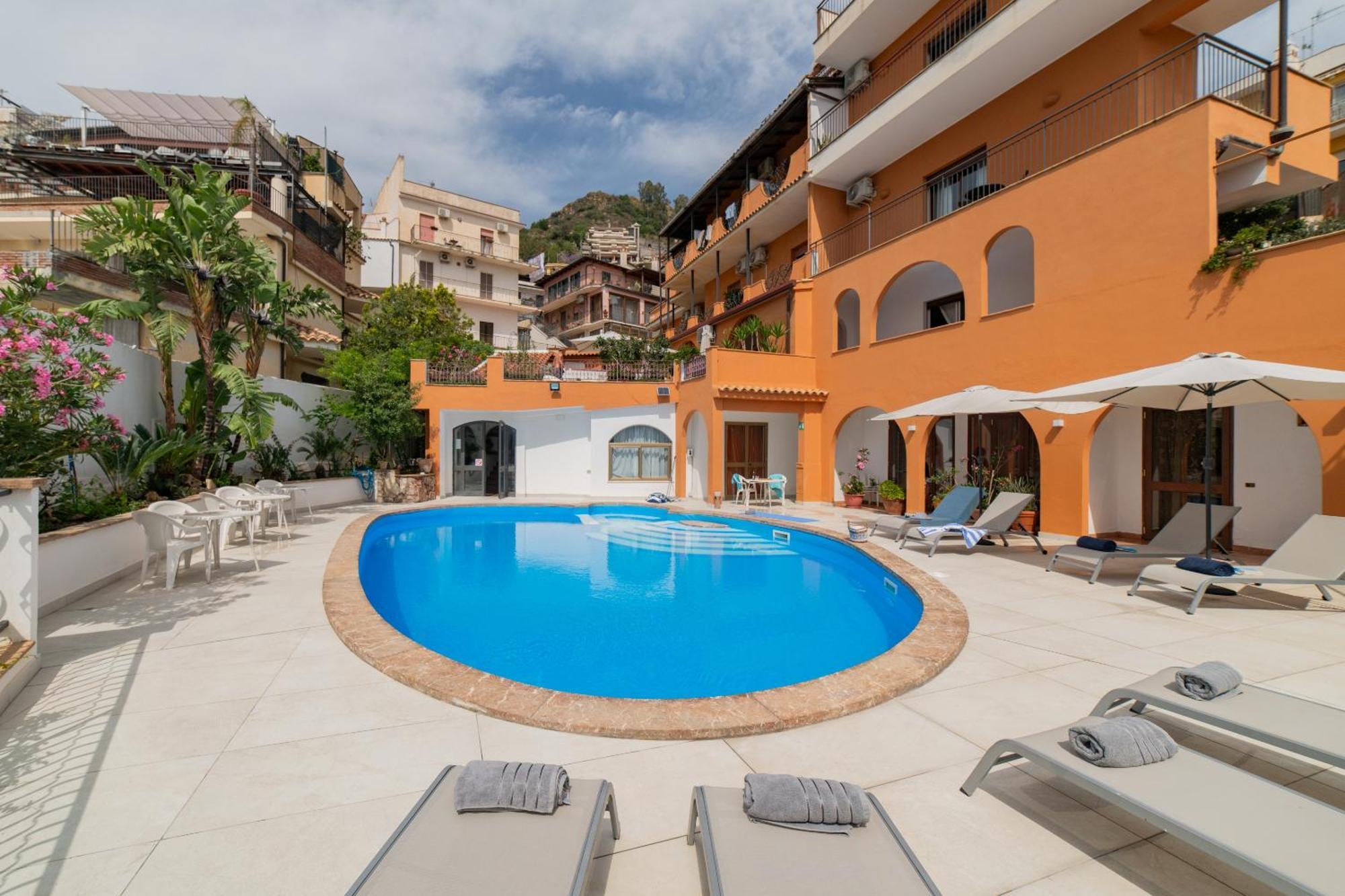 Casa Pertosa Bed & Breakfast Taormina Luaran gambar